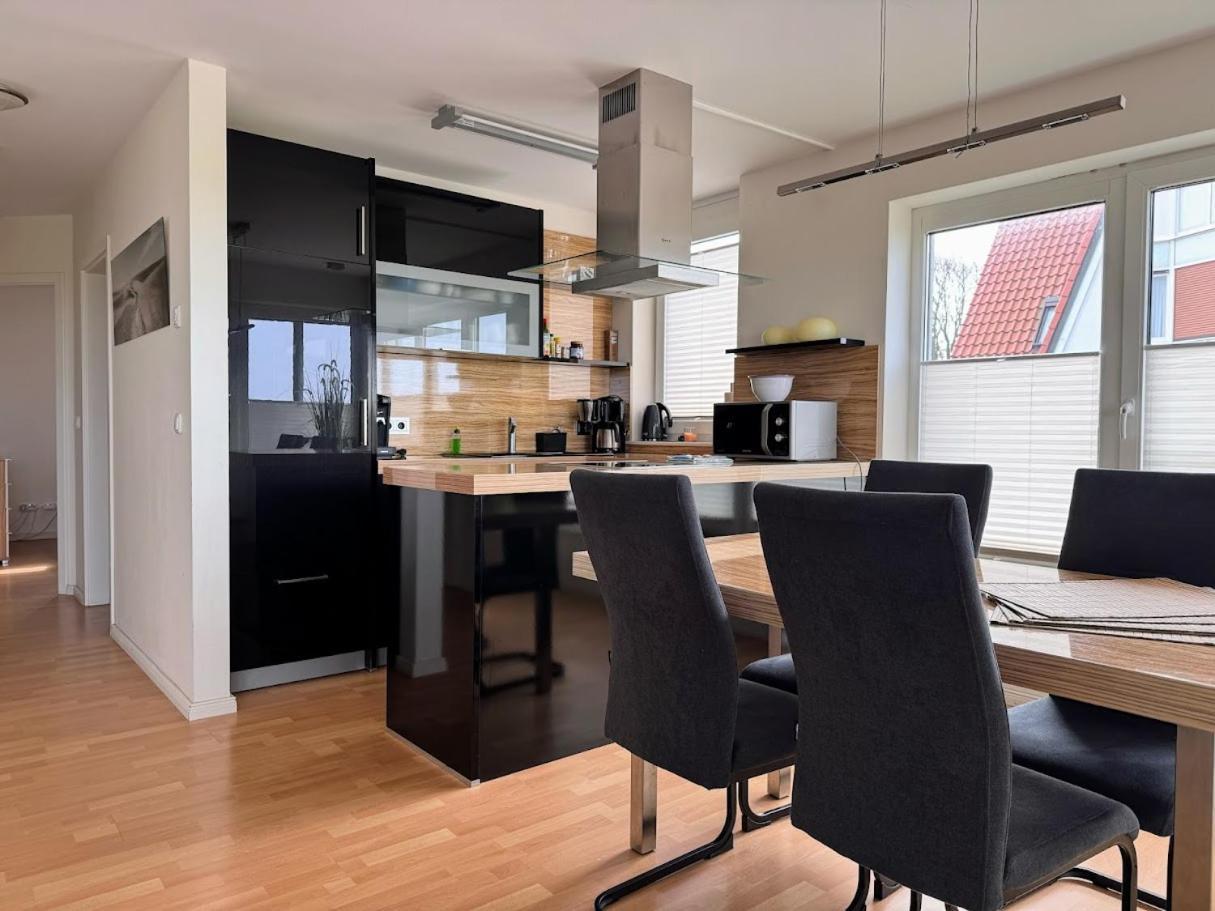 Beachhouse Apartment *